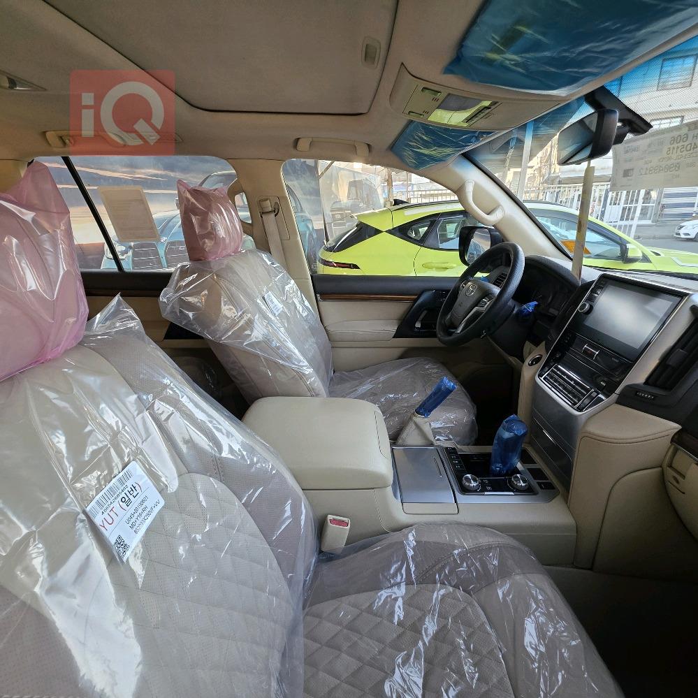 تويوتا لاندكروزر